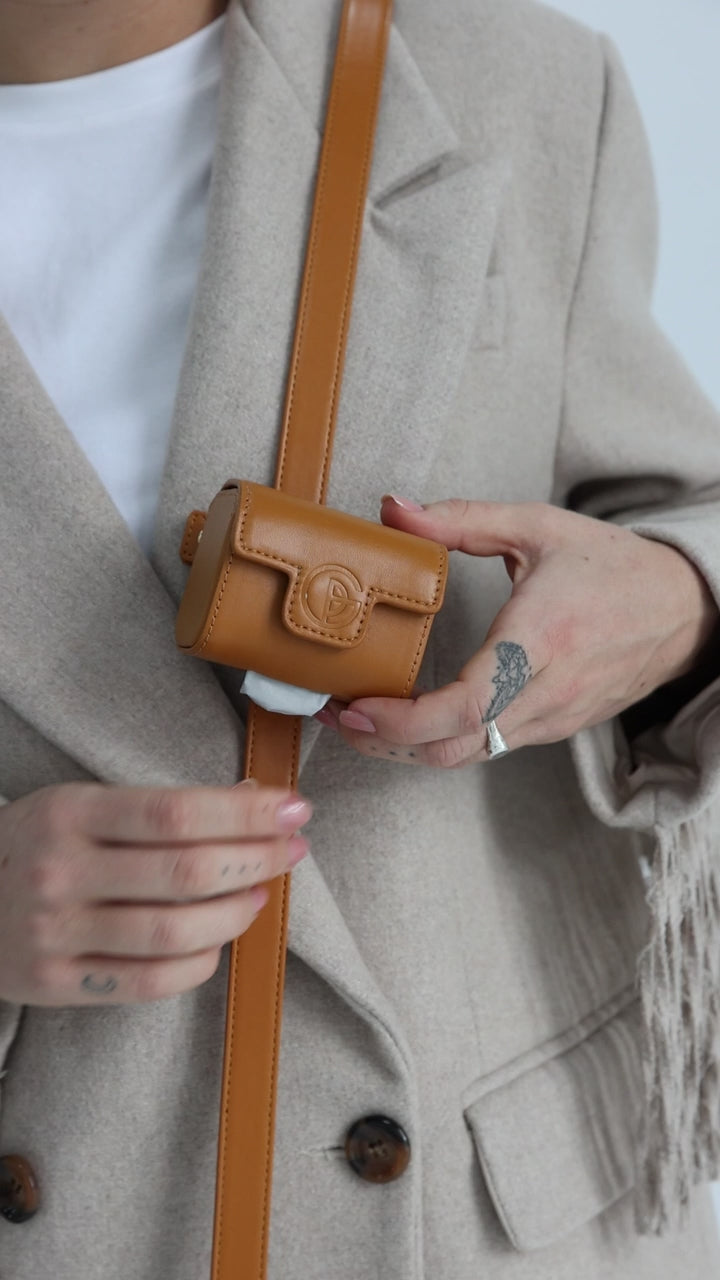 Two-In-One Waste Bag Holder and Treat Pouch